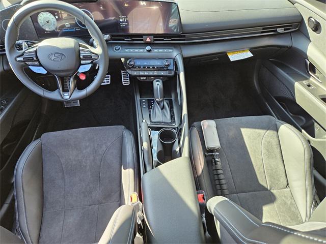 2025 Hyundai Elantra N Base photo 9
