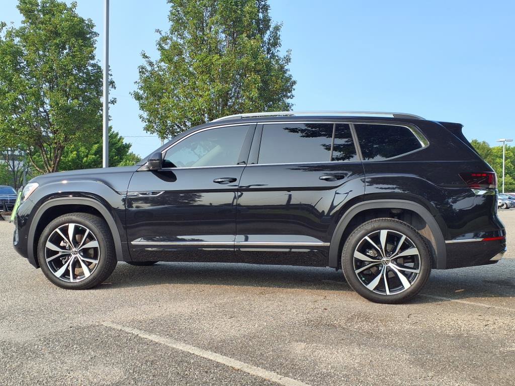 2025 Volkswagen Atlas SEL Premium R-Line photo 4