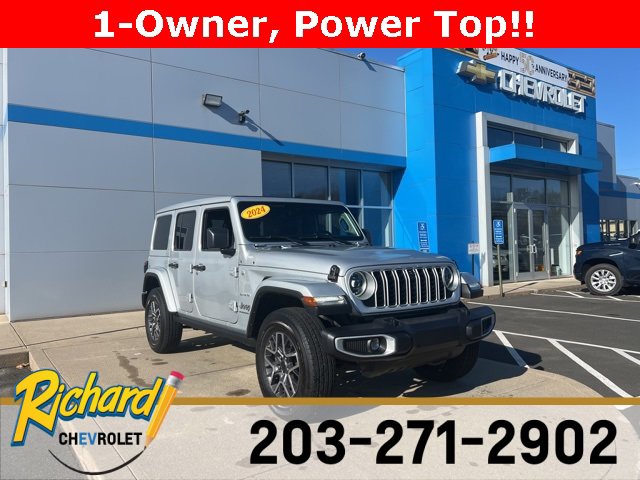 2024 Jeep Wrangler 4-Door Sahara's photo