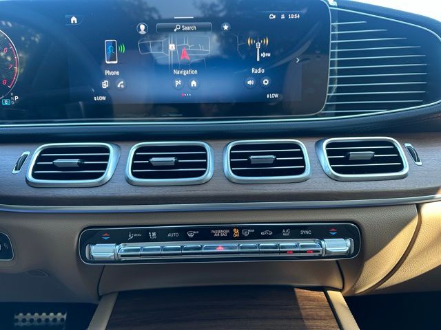 2026 Mercedes Benz GLS 450 4MATIC photo 31