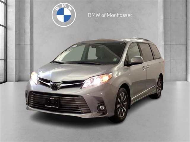 2018 Toyota Sienna XLE