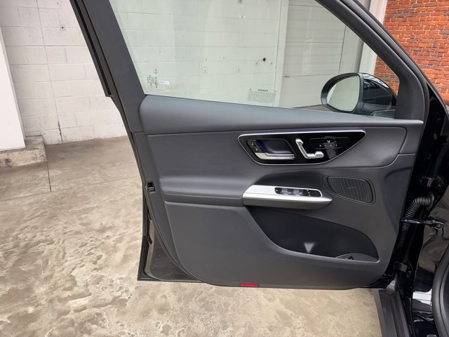 2025 Mercedes Benz GLC 350e 4MATIC photo 10