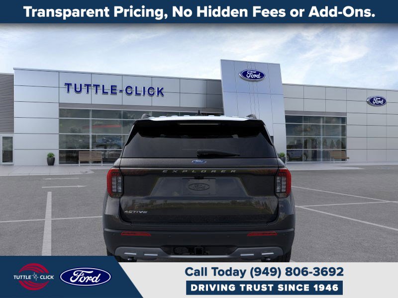 2025 Ford Explorer photo 4