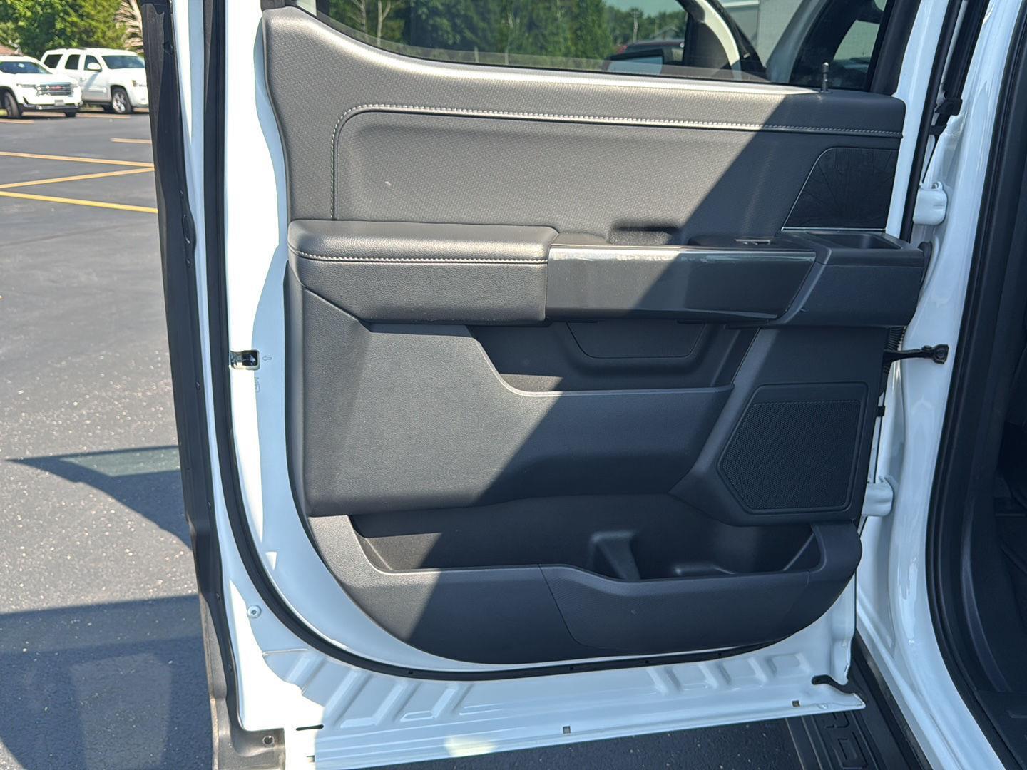 2023 Ford F-150 XLT photo 22