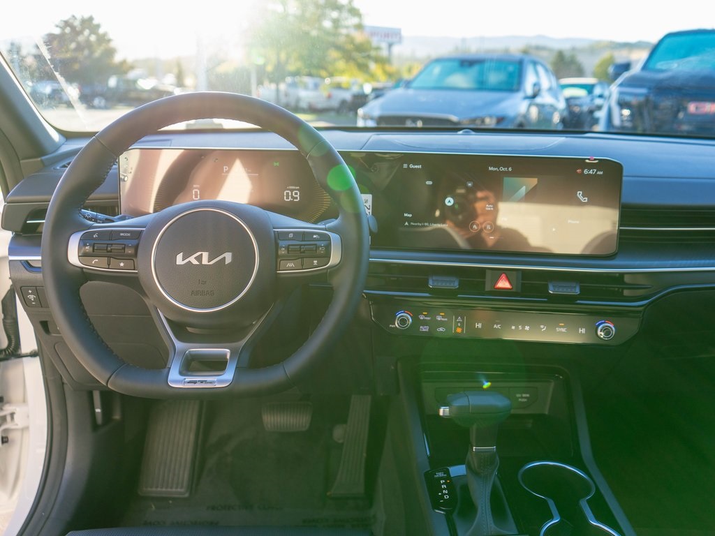2026 Kia K5 GT-Line photo 11