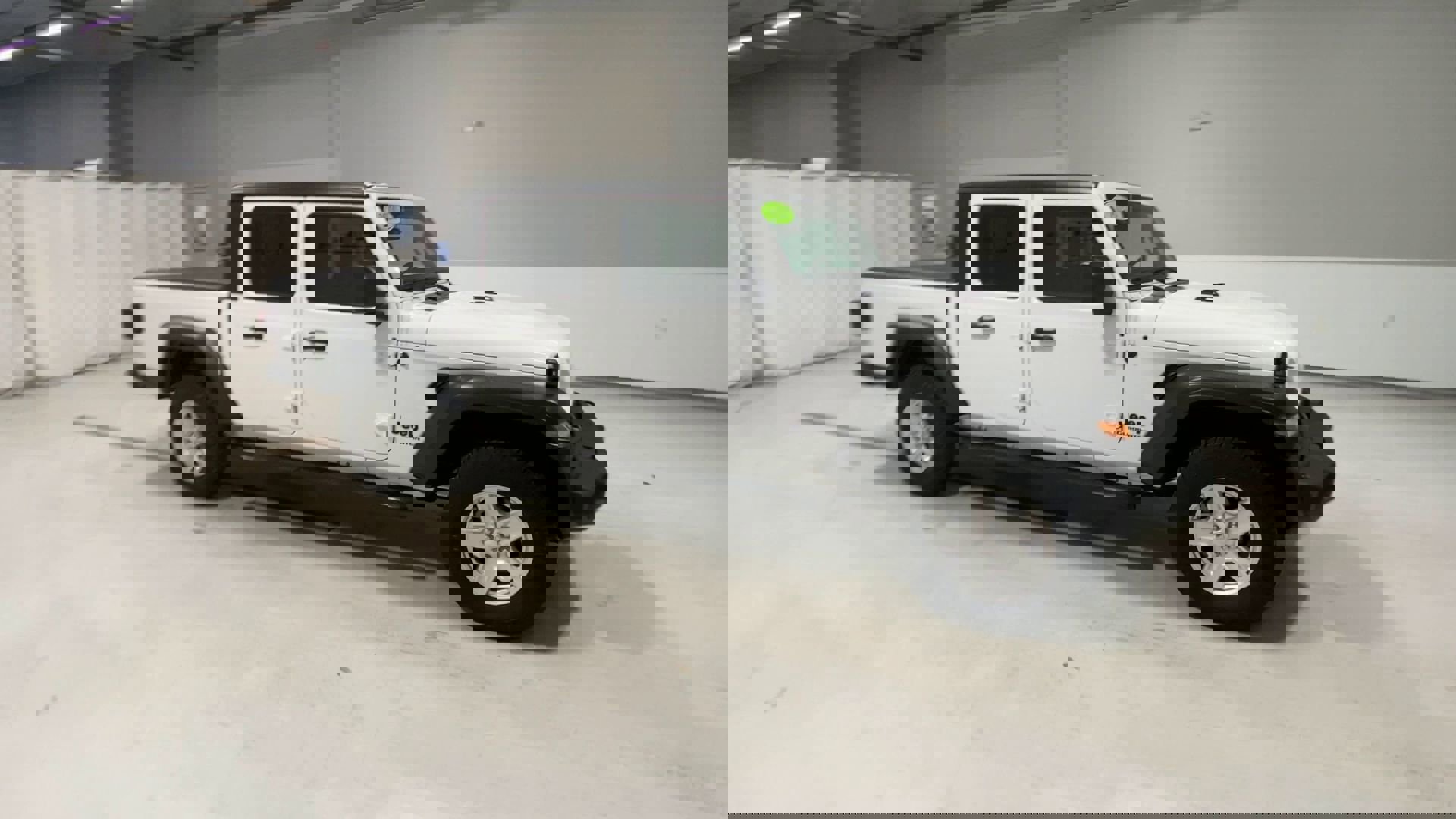 2020 Jeep Gladiator Sport S photo 2