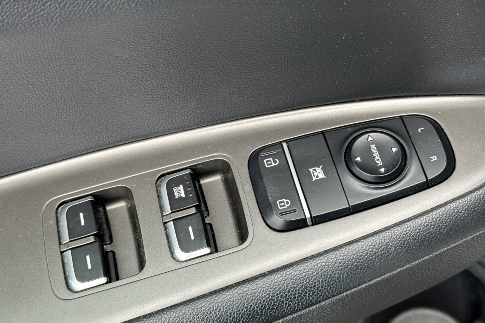 2019 Kia Optima LX photo 10