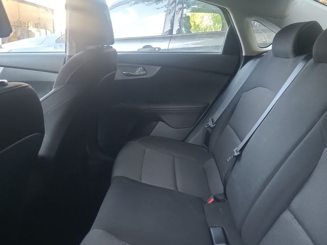 2023 Kia Forte LXS photo 5
