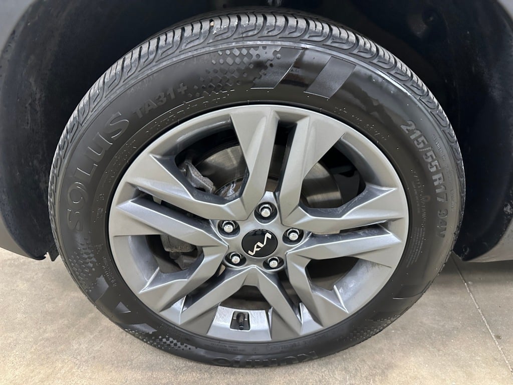 2023 Kia Seltos S photo 28