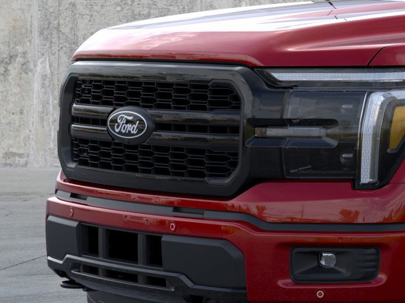 2025 Ford F-150 Lariat FX4 photo 12