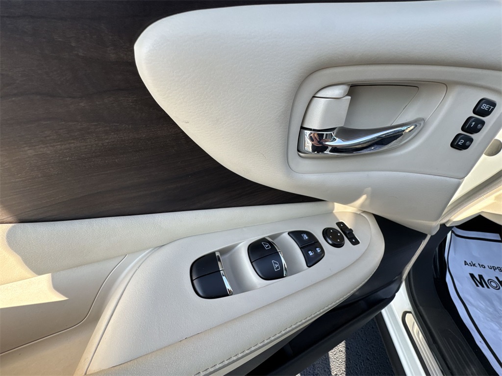 2020 Nissan Murano Platinum photo 13