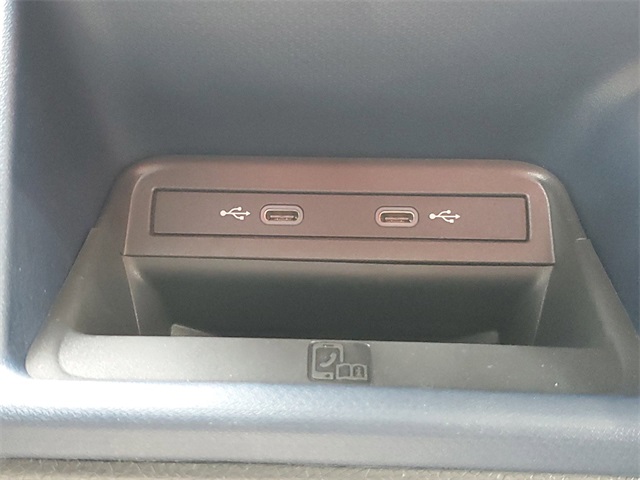 2025 Volkswagen ID. Buzz Pro S photo 34