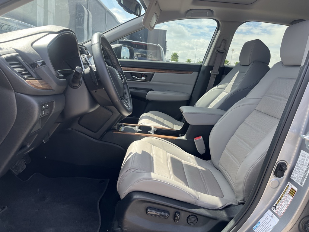 2022 Honda CR-V Hybrid Touring photo 14