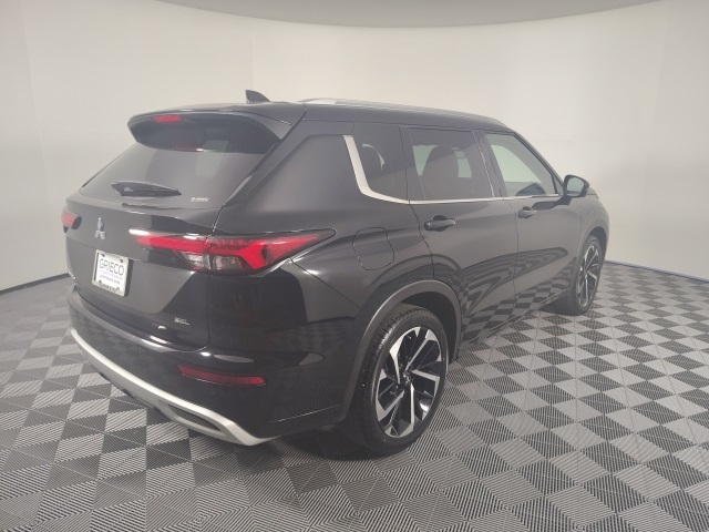 2023 Mitsubishi Outlander SEL photo 7