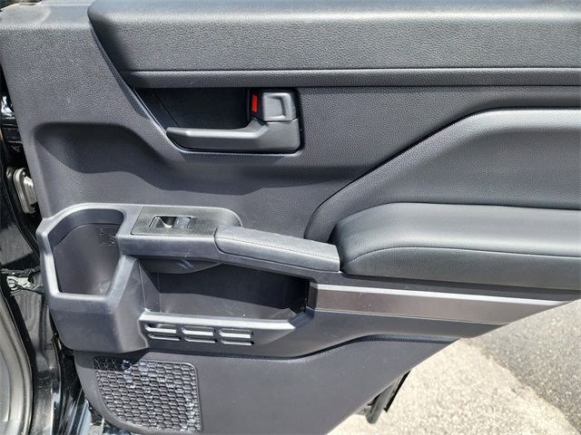 2025 Toyota 4Runner SR5 4WD photo 19