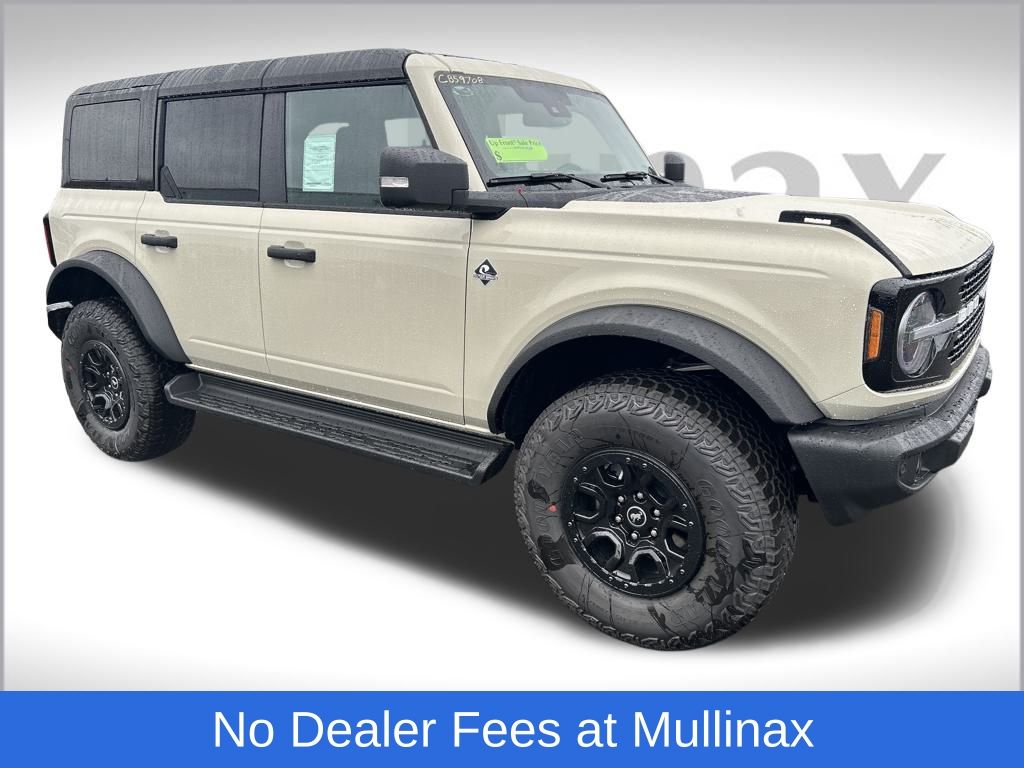 2025 Ford Bronco 4-Door Outer Banks's photo