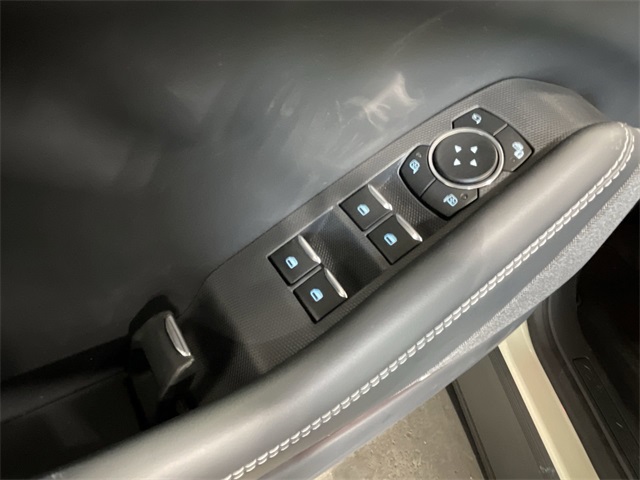 2025 Ford Mustang Mach-E Premium photo 19
