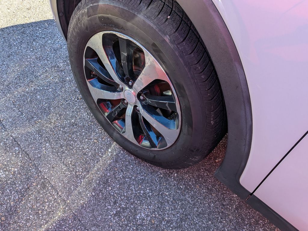 2017 Kia Sorento EX photo 3