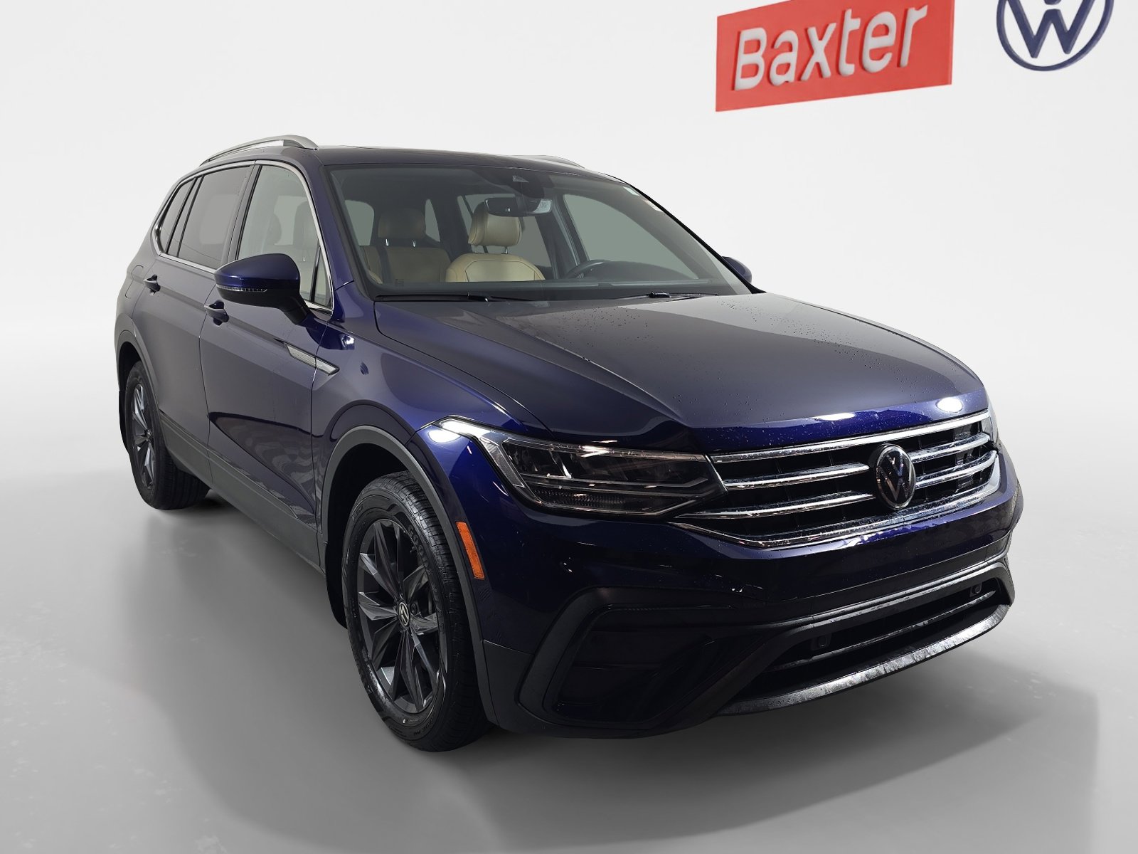 2022 Volkswagen Tiguan SE's photo