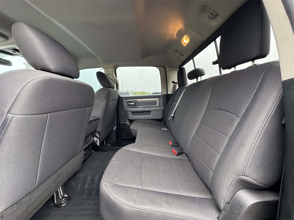 2019 Ram 1500 Classic Warlock photo 14