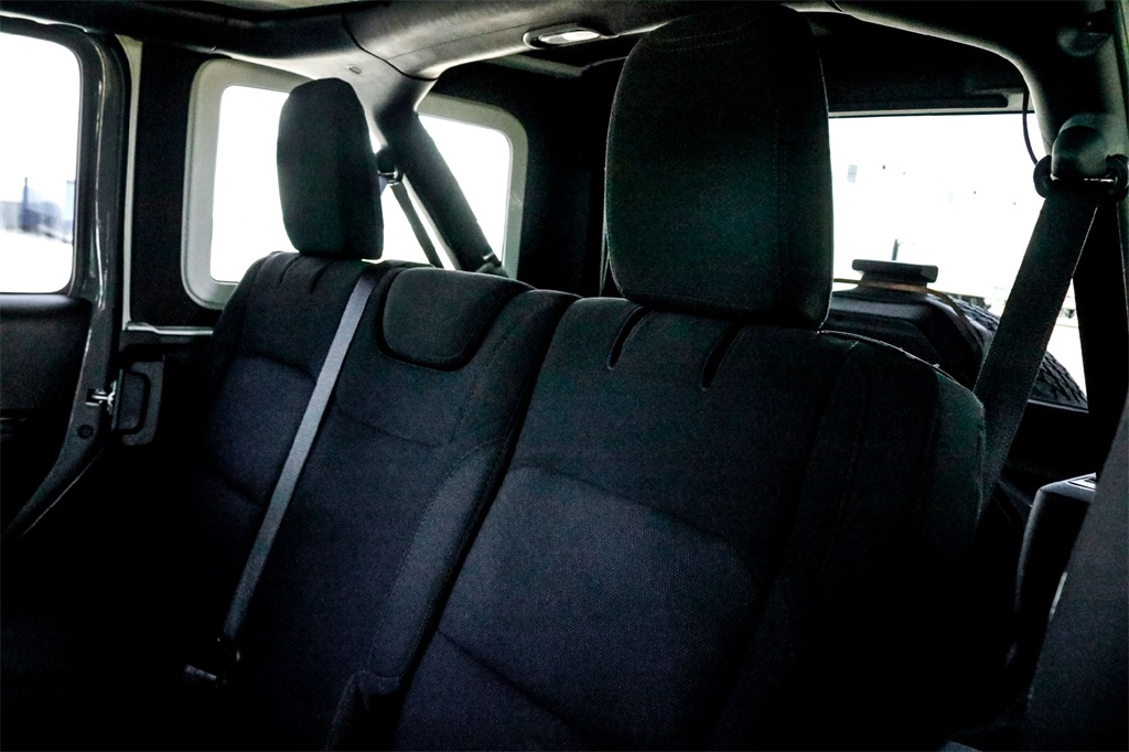 2021 Jeep Wrangler Unlimited Sport Altitude photo 23