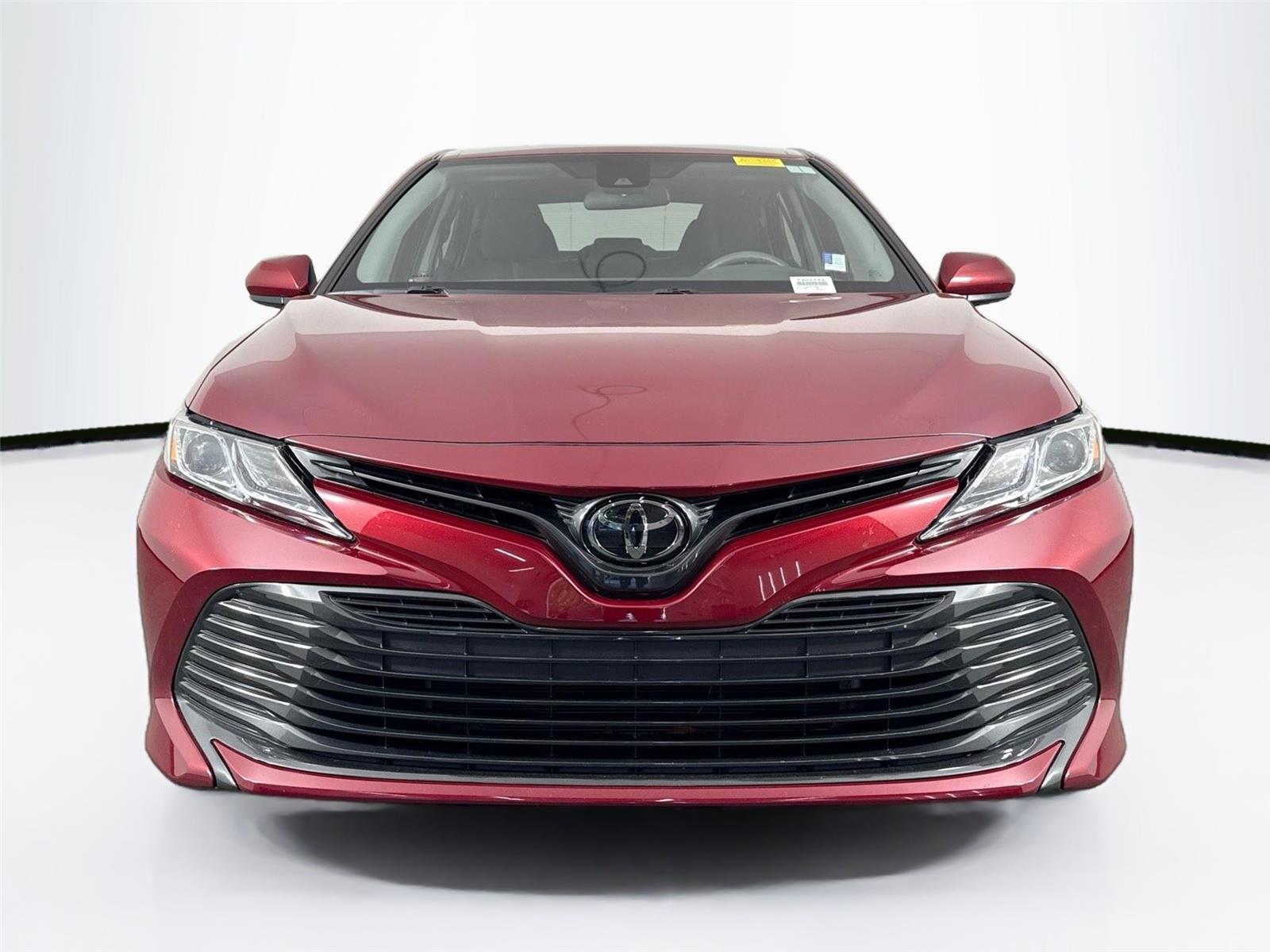 2020 Toyota Camry LE photo 3