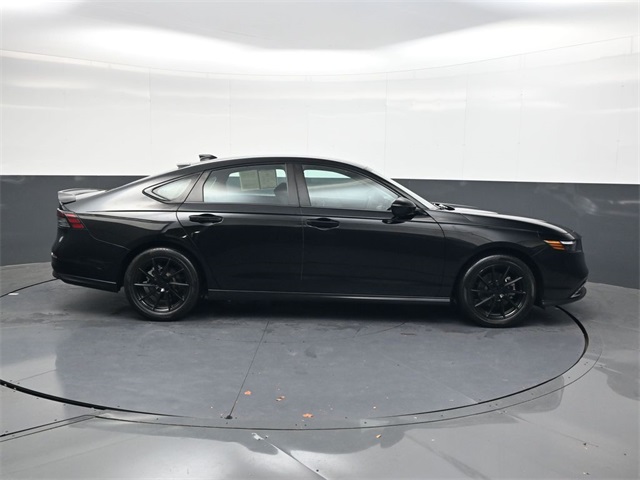 2023 Honda Accord LX photo 2