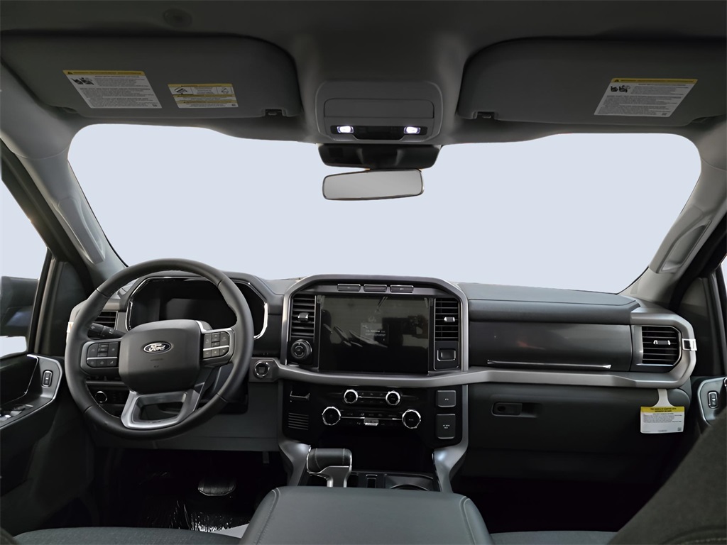2024 Ford F-150 Lightning XLT photo 25