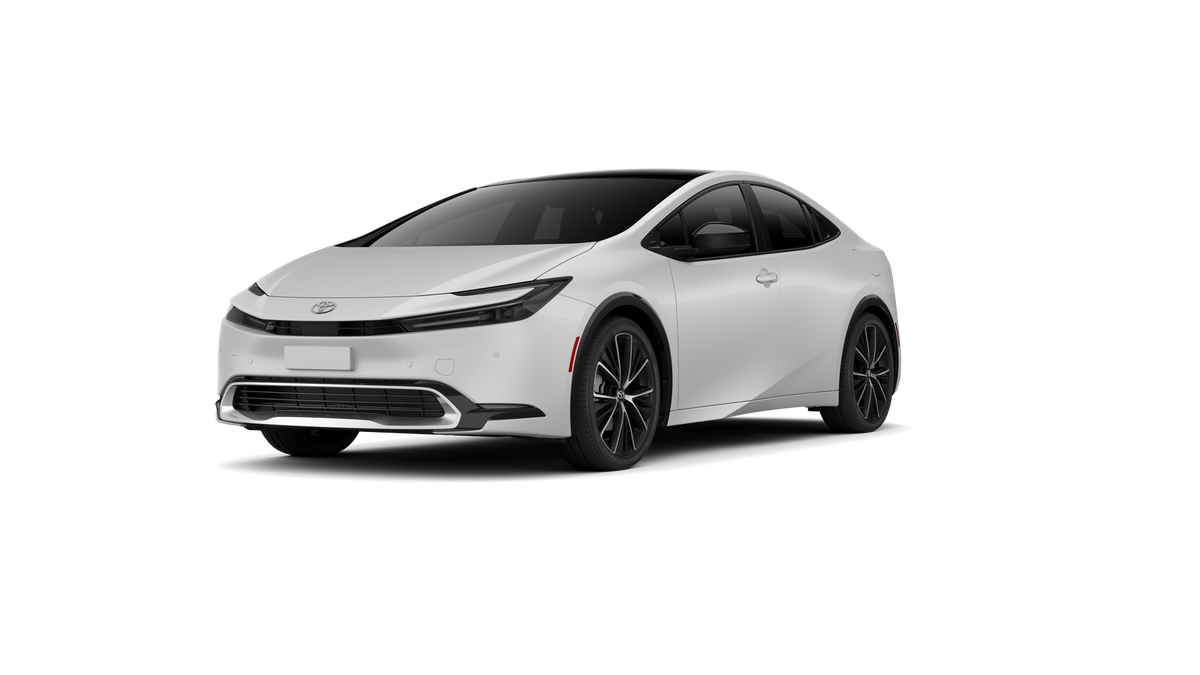 2026 Toyota Prius XLE's photo