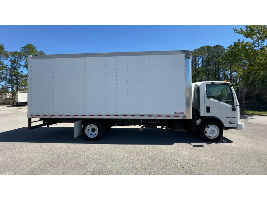2018 Isuzu NPR-HD photo 4