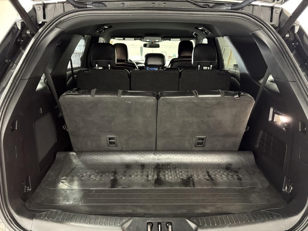 2020 Ford Explorer Limited photo 35