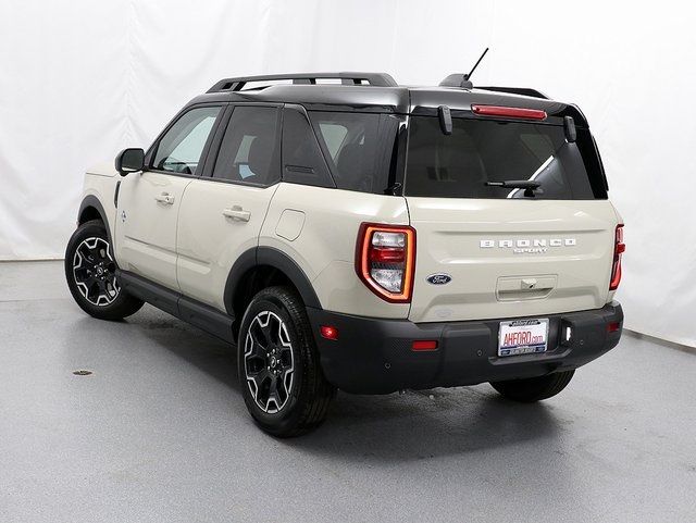 2025 Ford Bronco Sport Outer Banks photo 6