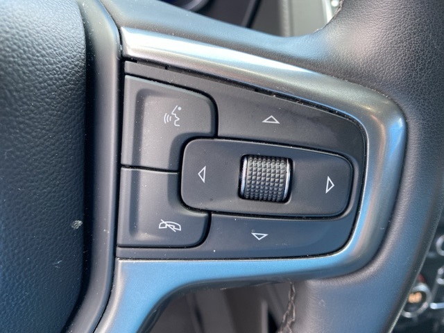 2023 Chevrolet Suburban LT photo 22