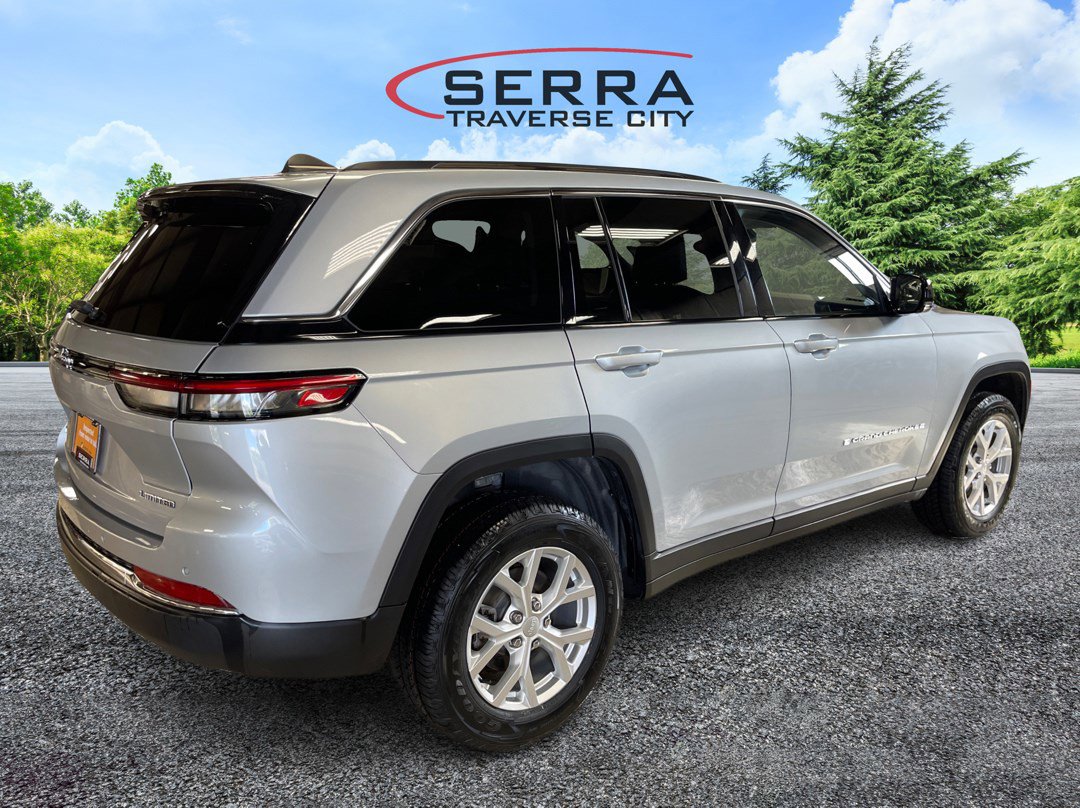 2023 Jeep Grand Cherokee Limited photo 5
