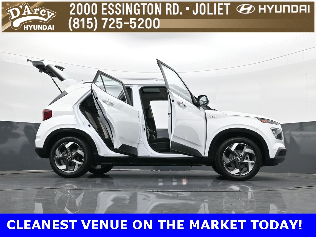 2024 Hyundai Venue SEL photo 27