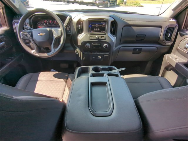 2022 Chevrolet Silverado 1500 Custom photo 2