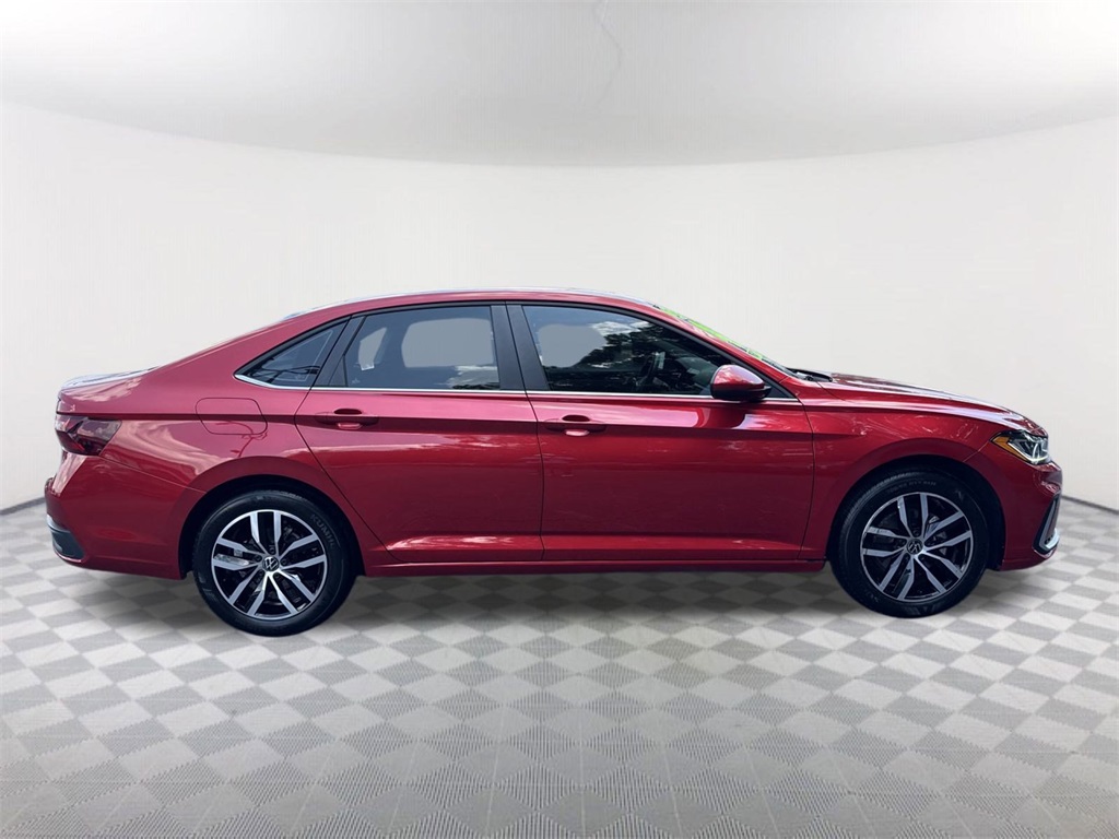 2025 Volkswagen Jetta 1.5T SE photo 4