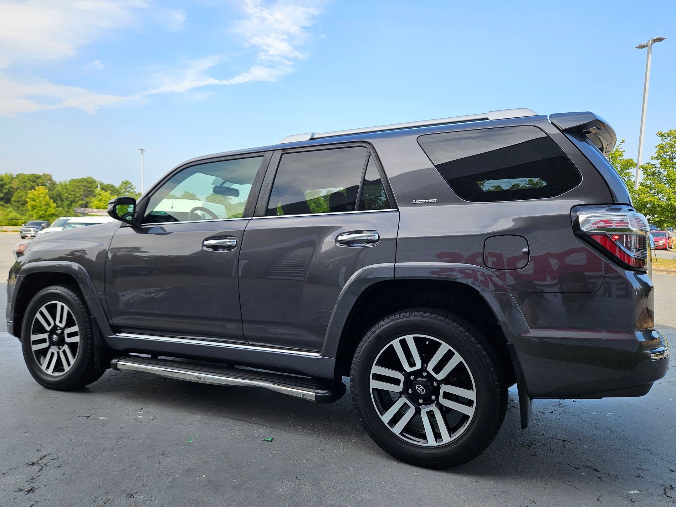 2019 Toyota 4Runner Limited photo 4