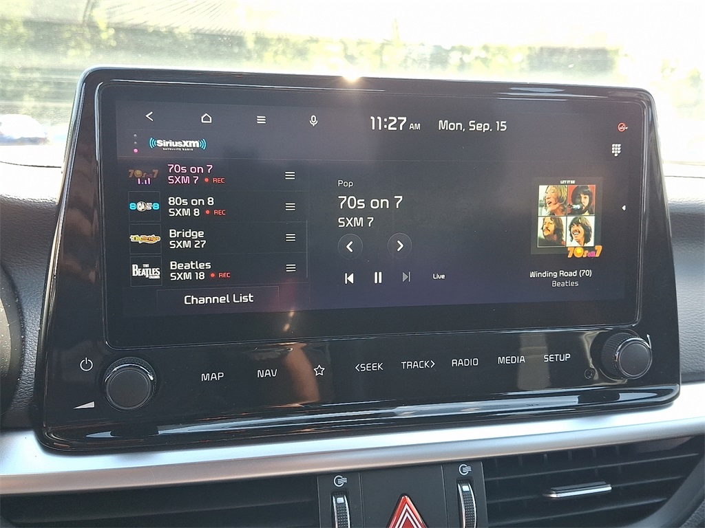 2023 Kia Forte GT-Line photo 17