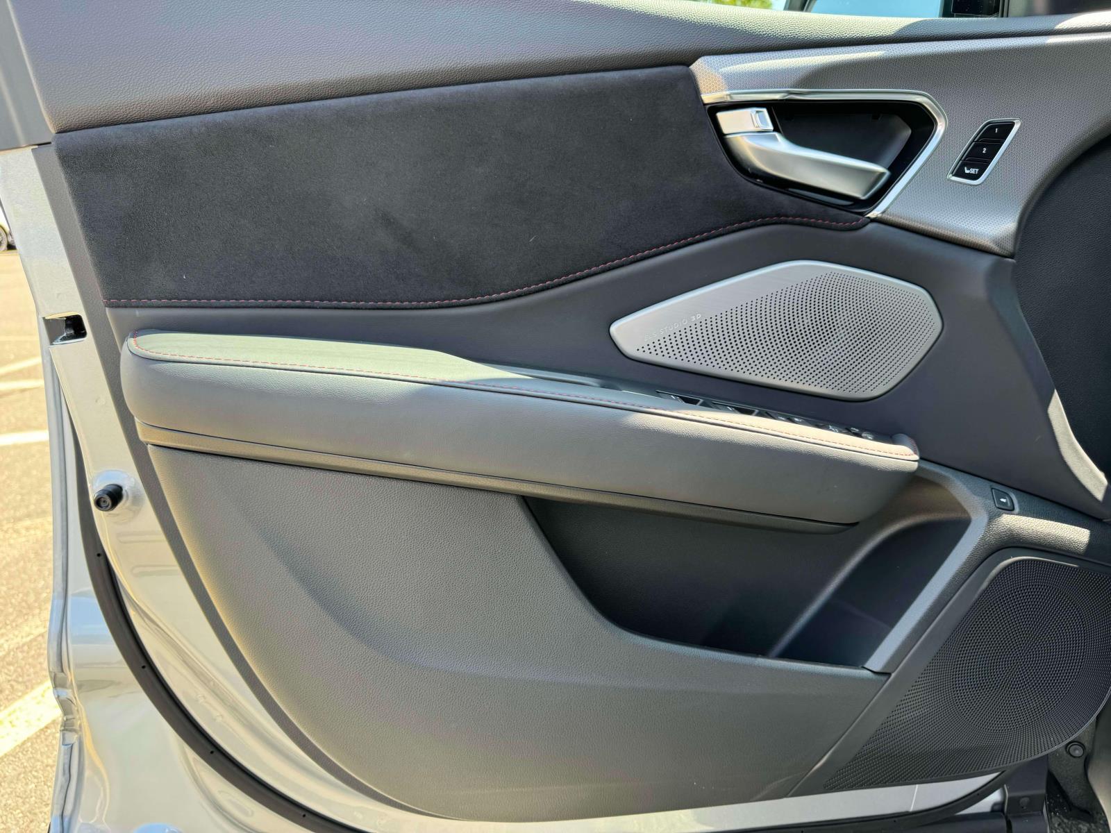 2025 Acura RDX A-Spec Advance photo 15