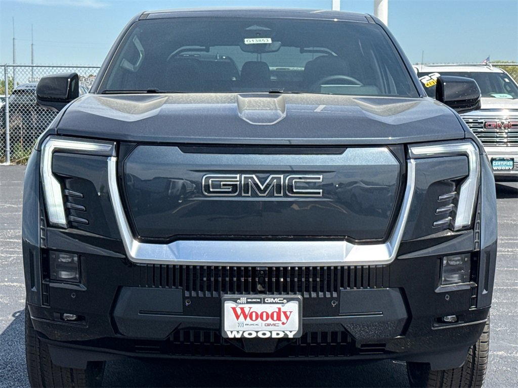 2025 Gmc Sierra EV Denali photo 3