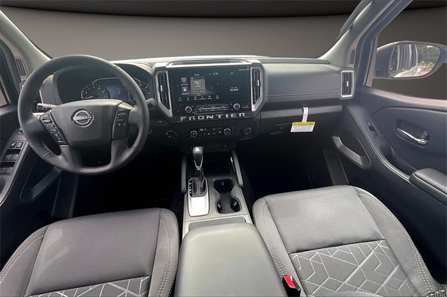 2025 Nissan Frontier SV photo 5