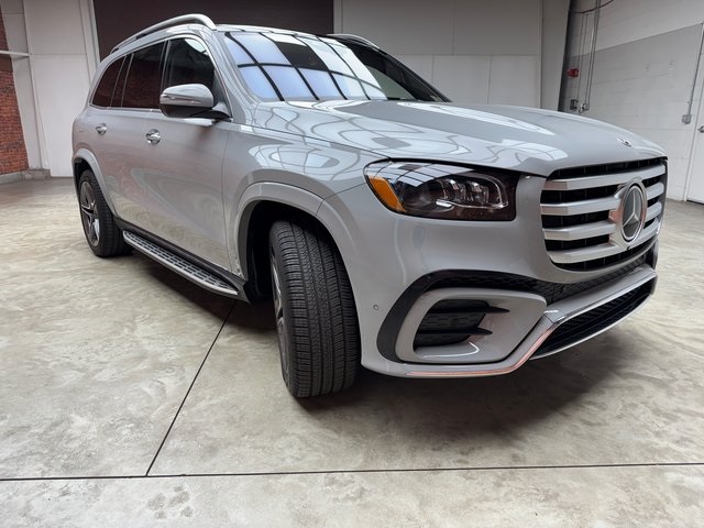 2025 Mercedes Benz GLS 450 4MATIC photo 6