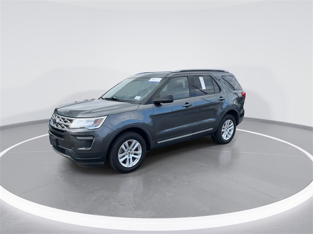 2018 Ford Explorer XLT photo 3