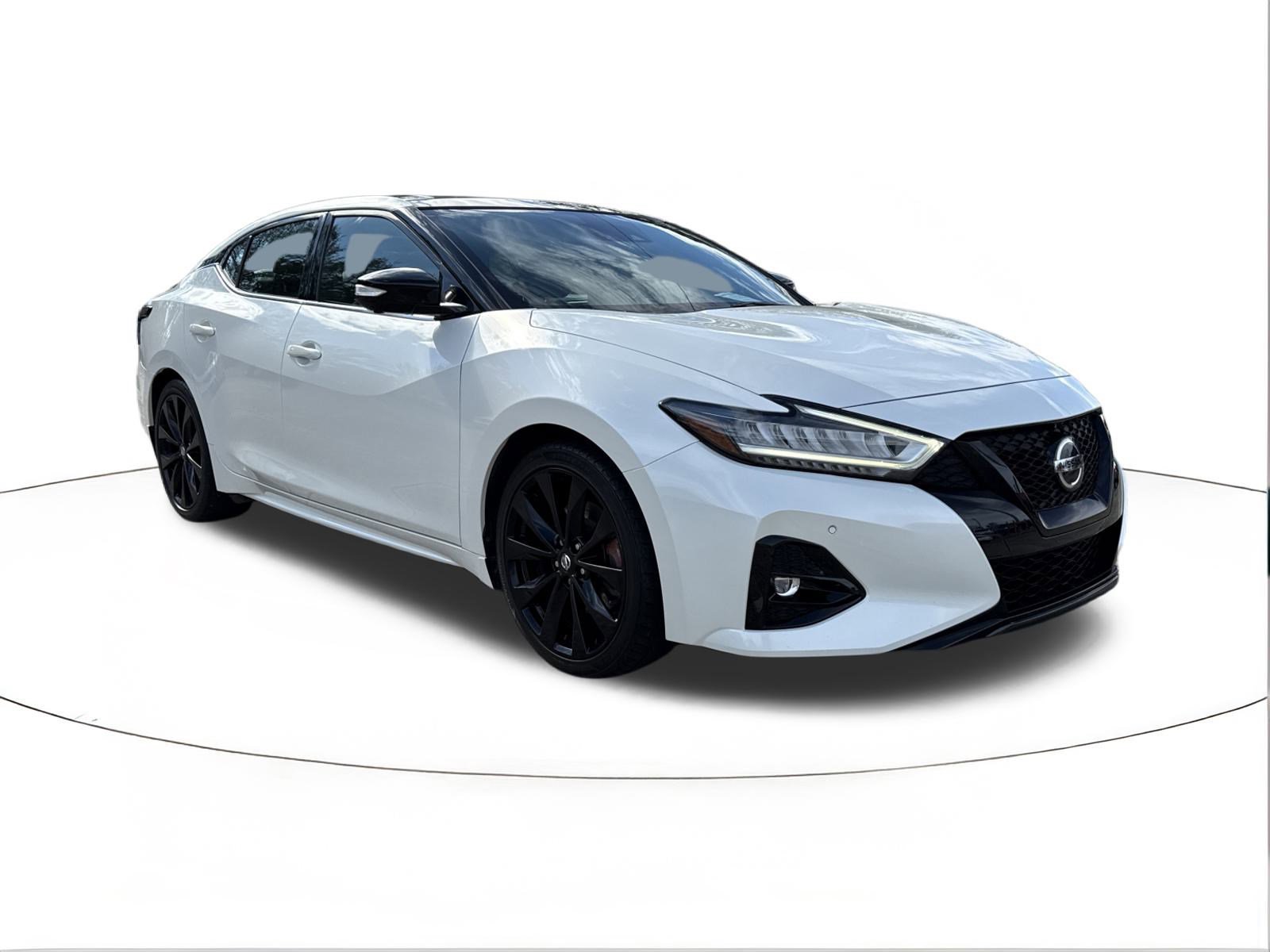 2021 Nissan Maxima SR's photo