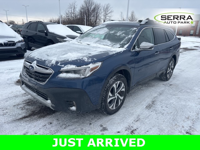 2022 Subaru Outback Touring's photo