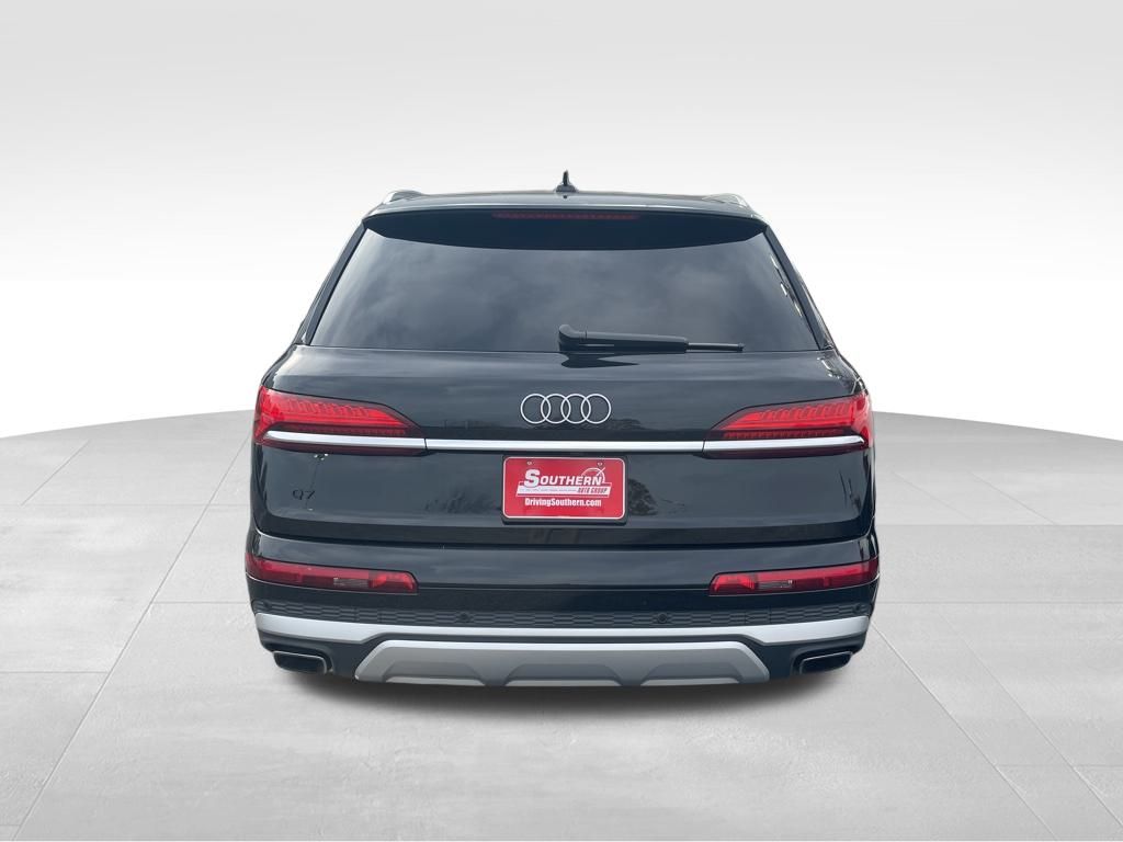 2025 Audi Q7 55 Premium Plus photo 3