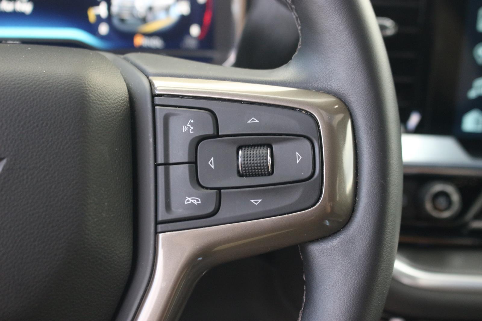 2024 Chevrolet Silverado 3500HD High Country photo 19