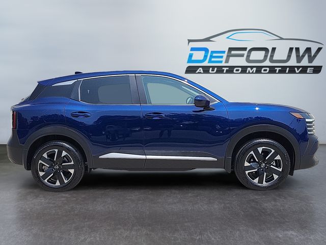 2025 Nissan Kicks SV photo 2