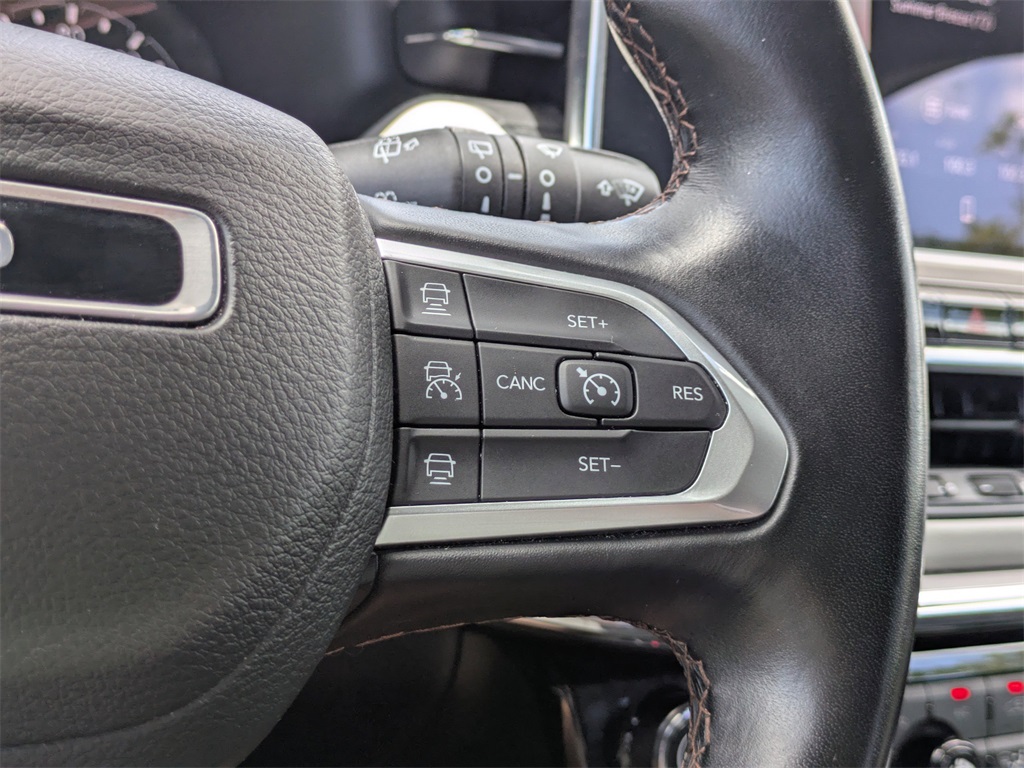 2022 Jeep Compass Limited photo 24